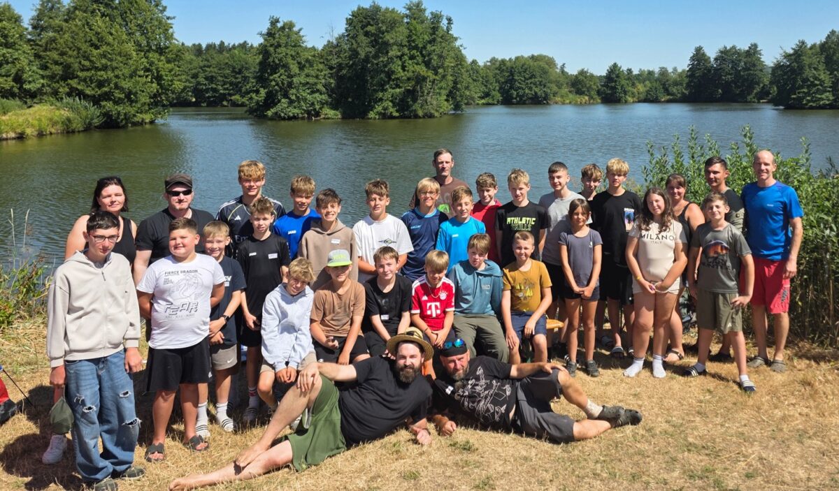 Angelabenteuer am Baggersee Au begeistert Kinder in Weiden