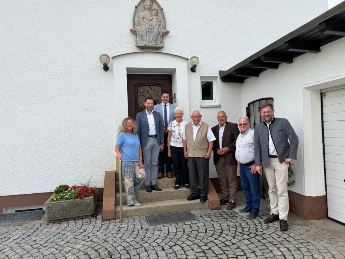 Ehemaliger Bundestagsabgeordneter Georg Girisch feiert 85. Geburtstag in Weiden
