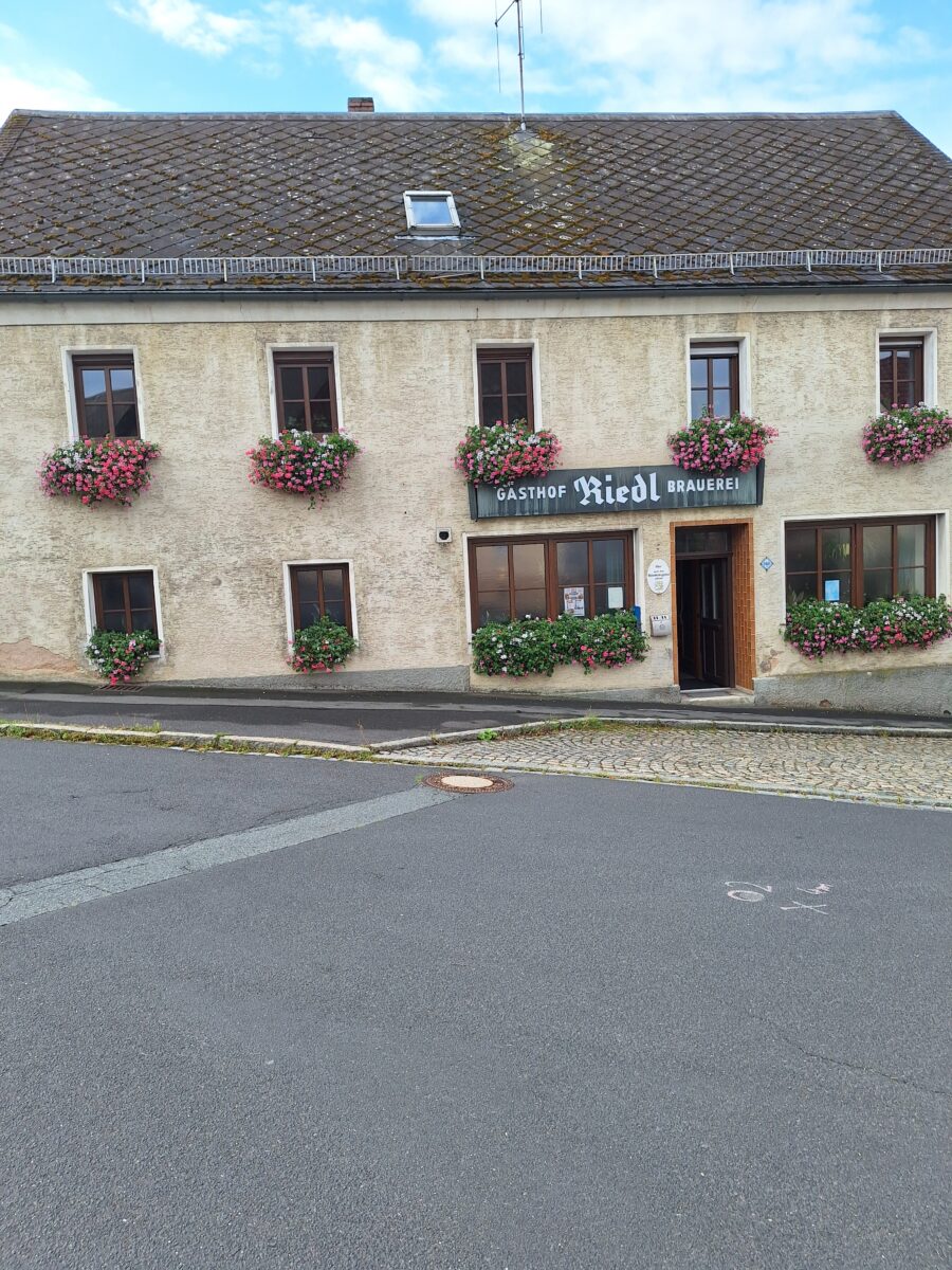 Aktuelles Bild von der Brauerei Riedl. Foto Josef Bauer.jpg