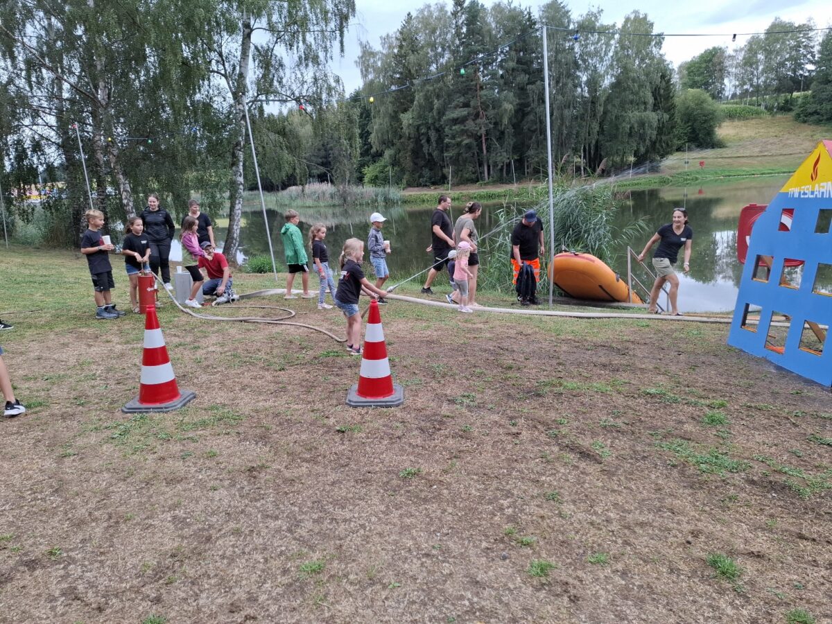 Spiel, Spaß und Feuerwehr-Abenteuer am Atzmannsee