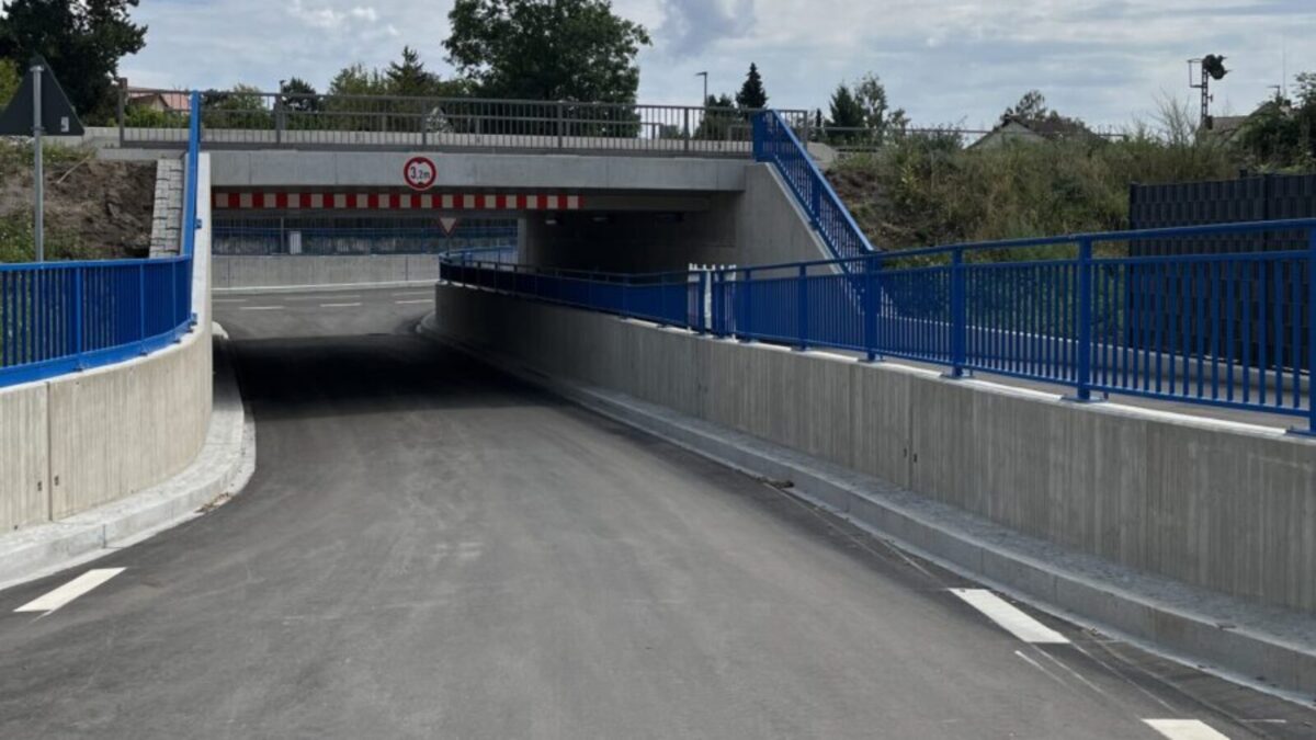 Freie Fahrt durch Schwellenwerksunterführung in Schwandorf