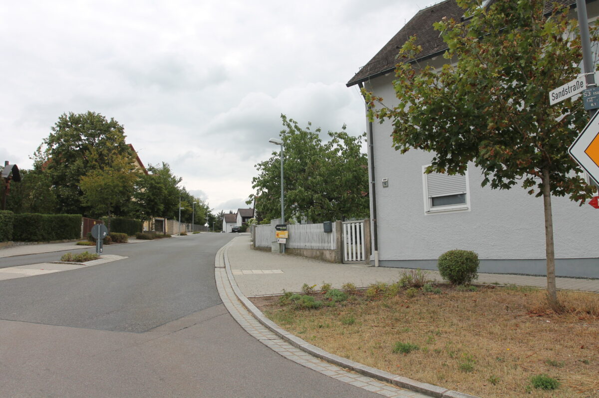 Gemeinderat beschließt Tempo 30 in der Sandstraße in Schirmitz