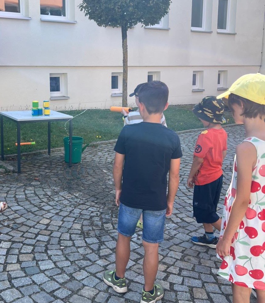 Marktbücherei begeistert mit Spielnachmittag in Floß