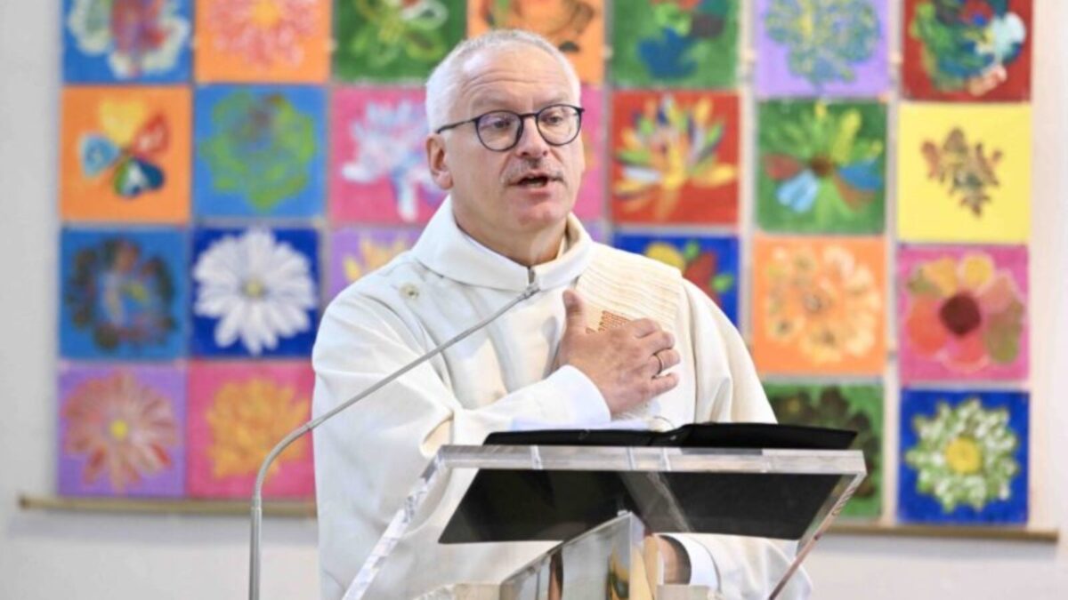 Neue Pflegefachkräfte starten in Sulzbach-Rosenberg ins Berufsleben