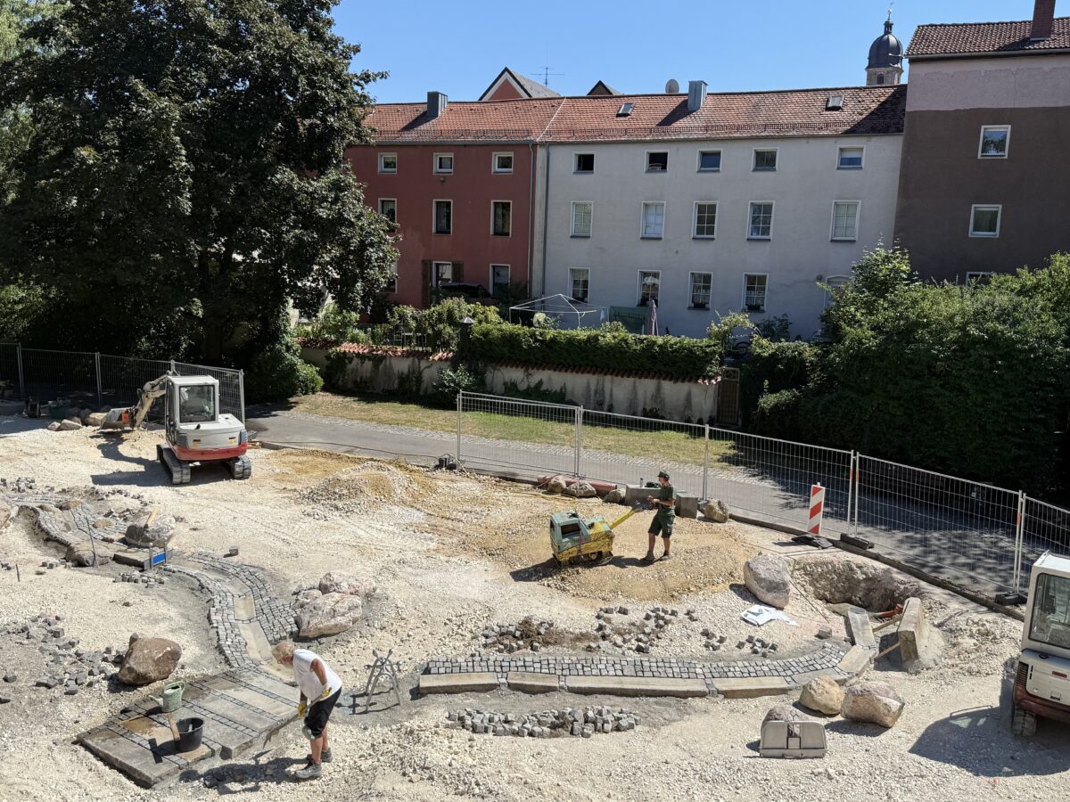 Neuer inklusiver Wasserspielplatz in Amberg soll vor Ferienende öffnen