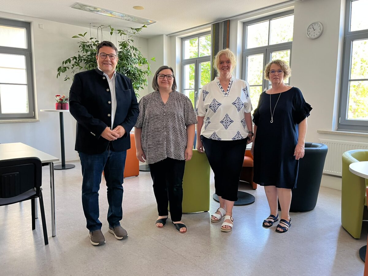 Neues Betreuungsangebot für Seniorinnen und Senioren startet im MGH Wackersdorf