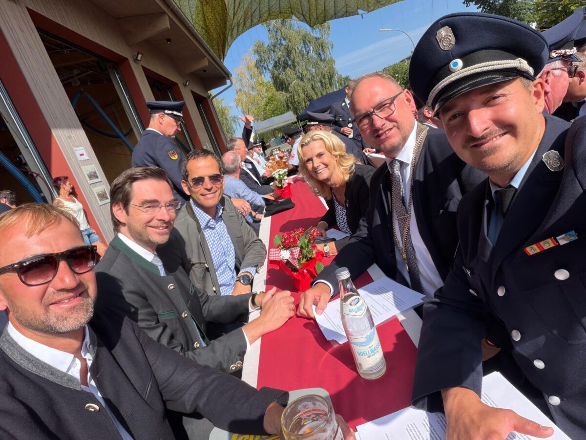 Neues Spezialfahrzeug stärkt Katastrophenschutz in Mantel