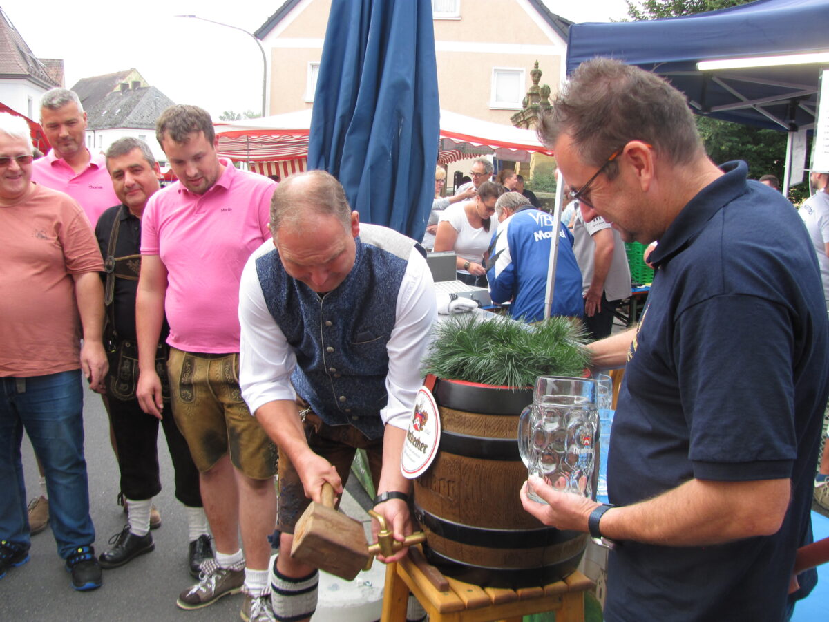 Stimmung beim 43. Bürgerfest in Mantel trotz Regenprognose
