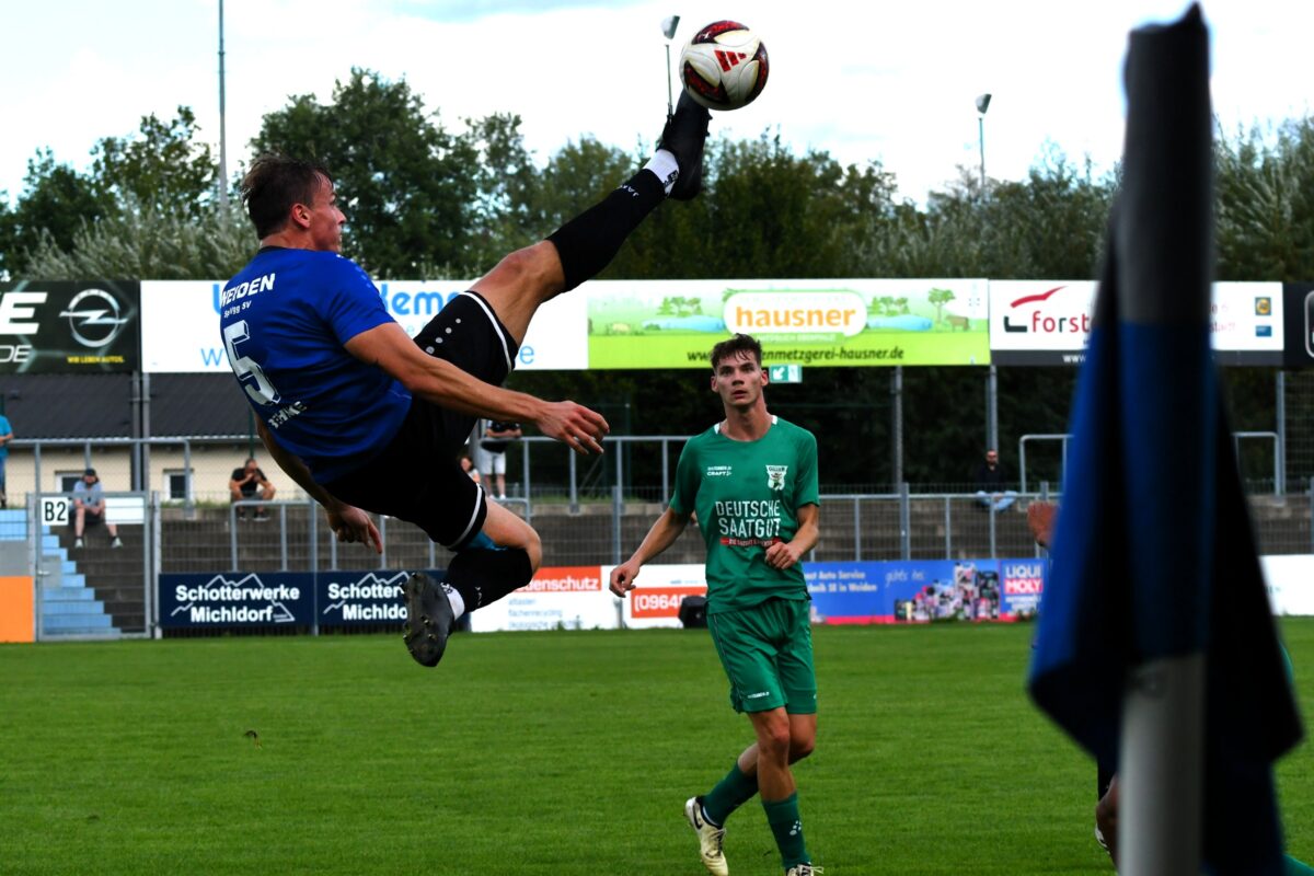 Erster Bayernliga-Heimsieg für Weiden: Lieder erlöst die SpVgg SV