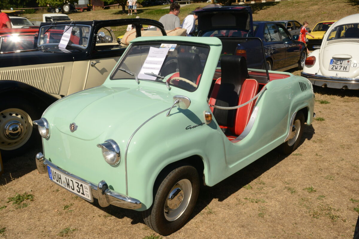 Oldtimer glänzen in Pleystein beim 7. Treffen mit 300 Fahrzeugen