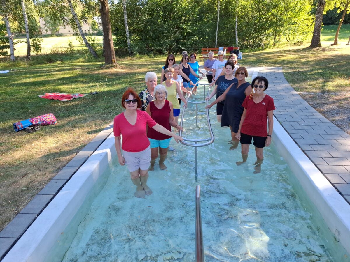 Kneipp-Becken im Kurpark in Eslarn wiederbelebt