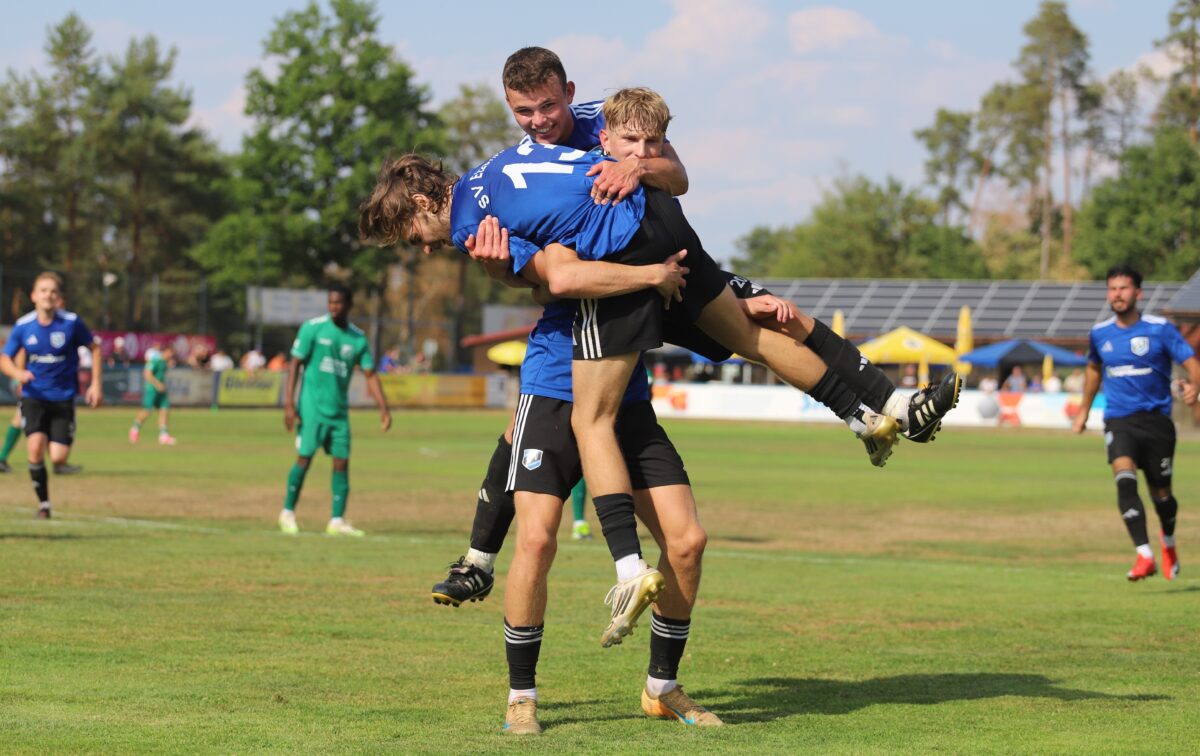 Bezirksliga Nord: Schwarzhofen macht es im Spitzenspiel fast zweistellig, Etzenricht weiter vorne