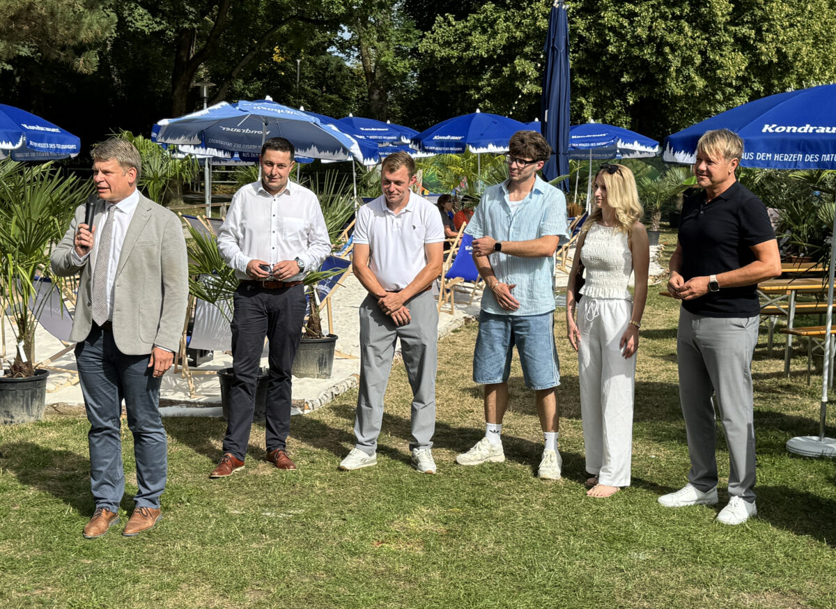 Stadtstrand Weiden eröffnet: Urlaubsgefühl zwischen Max-Reger-Park und Realschulsportplatz