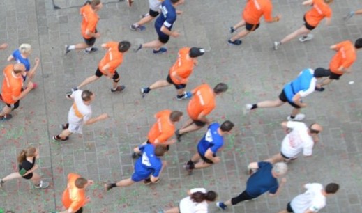 House Run Weiden: Wenn der DJ mit den Läufern durch die Stadt zieht