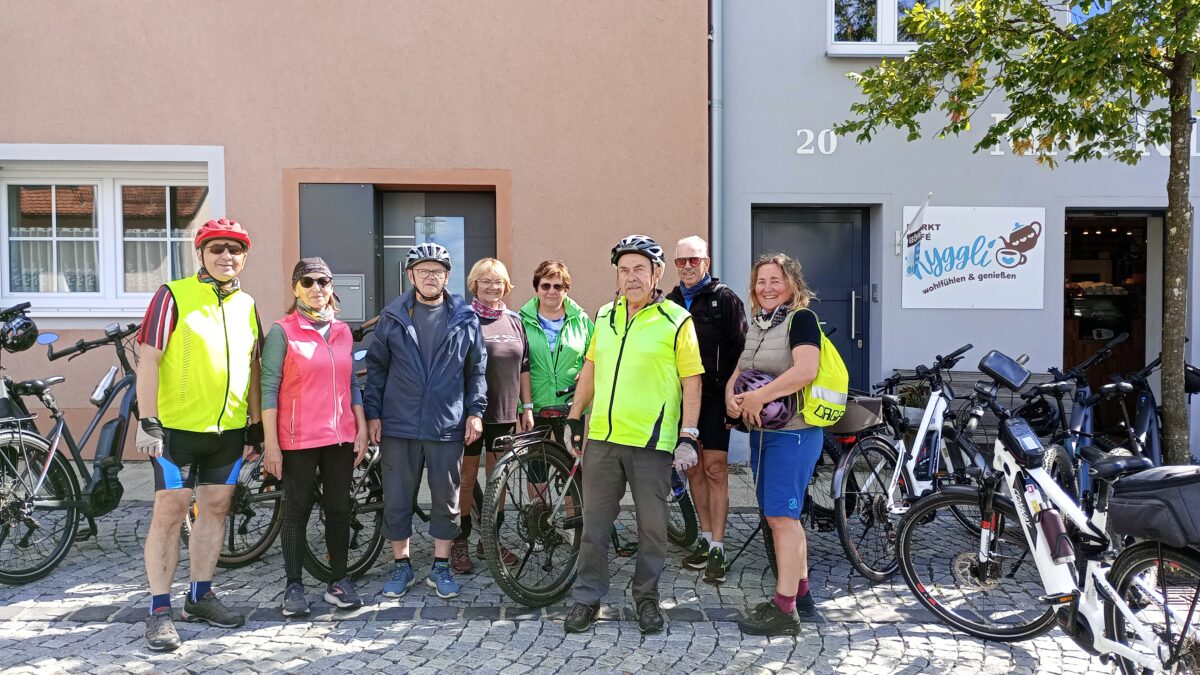 Radtour des OWV Moosbach zum Vulkan Parkstein