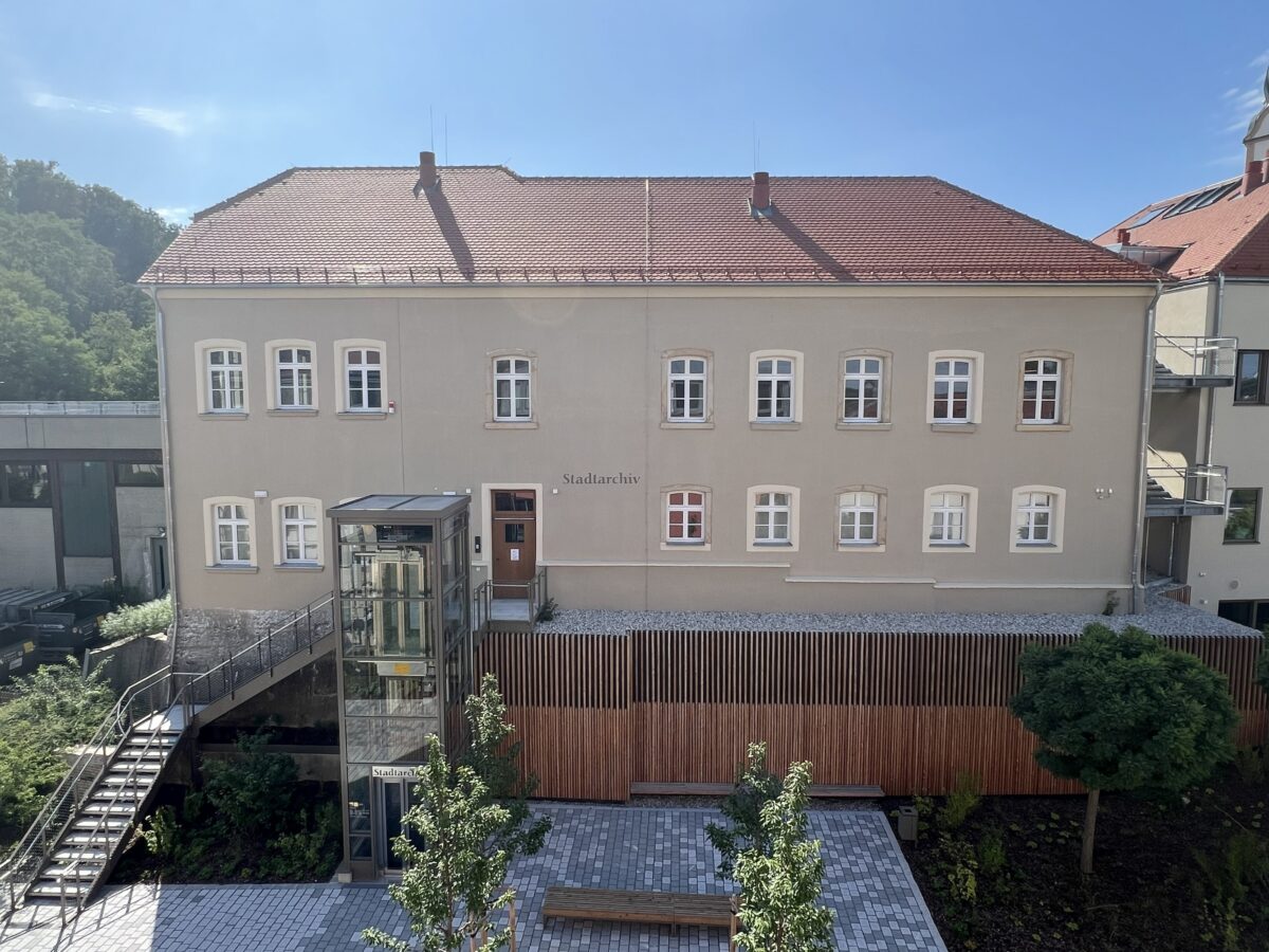 Neues Stadtarchiv in Schwandorf offiziell eröffnet