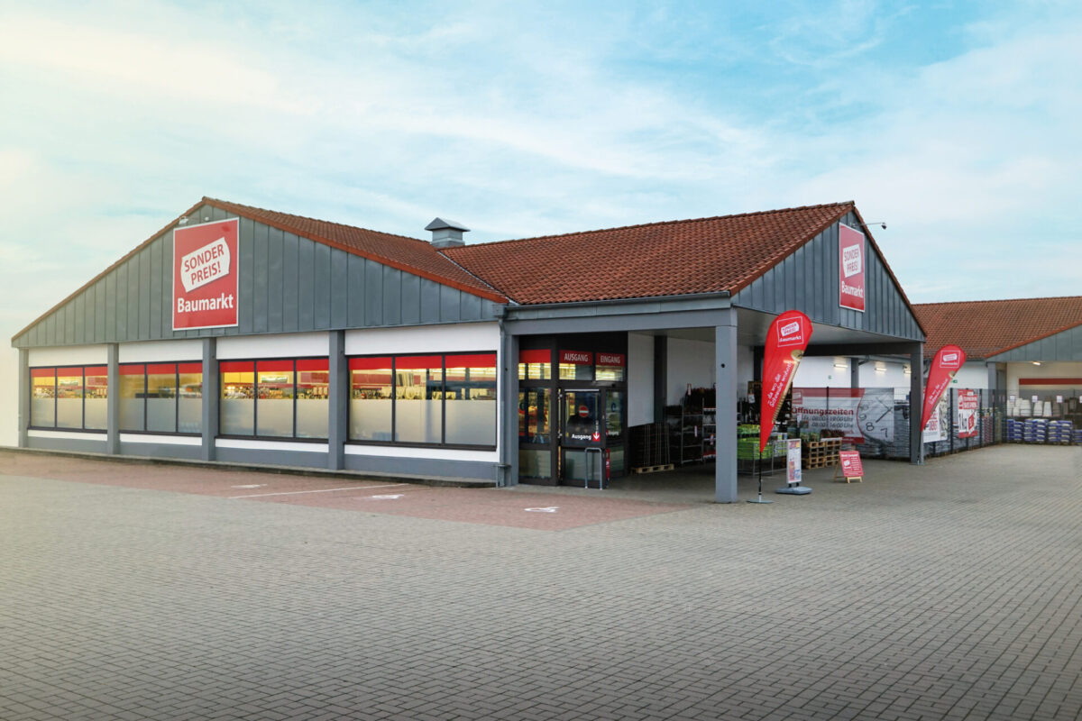Sonderpreis Baumarkt eröffnet Filiale in Tirschenreuth