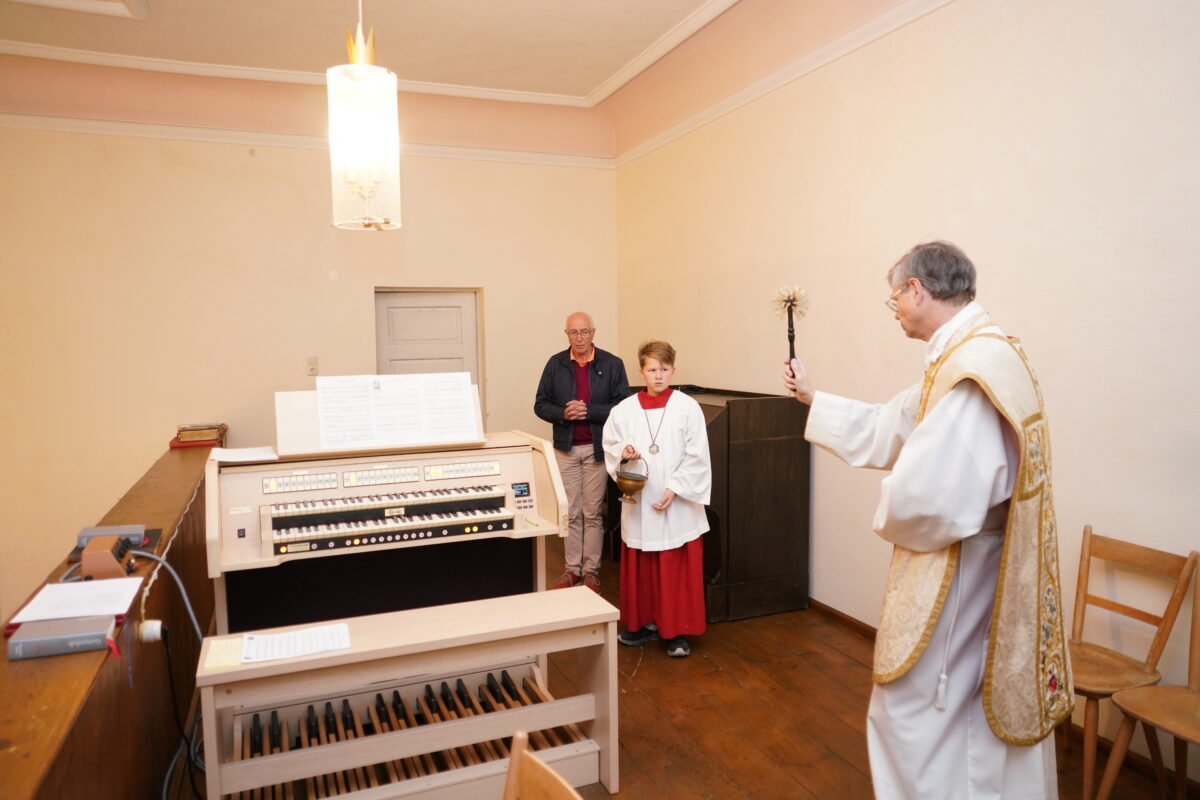 Michaeli-Kirchweih und Orgelweihe in Albersrieth