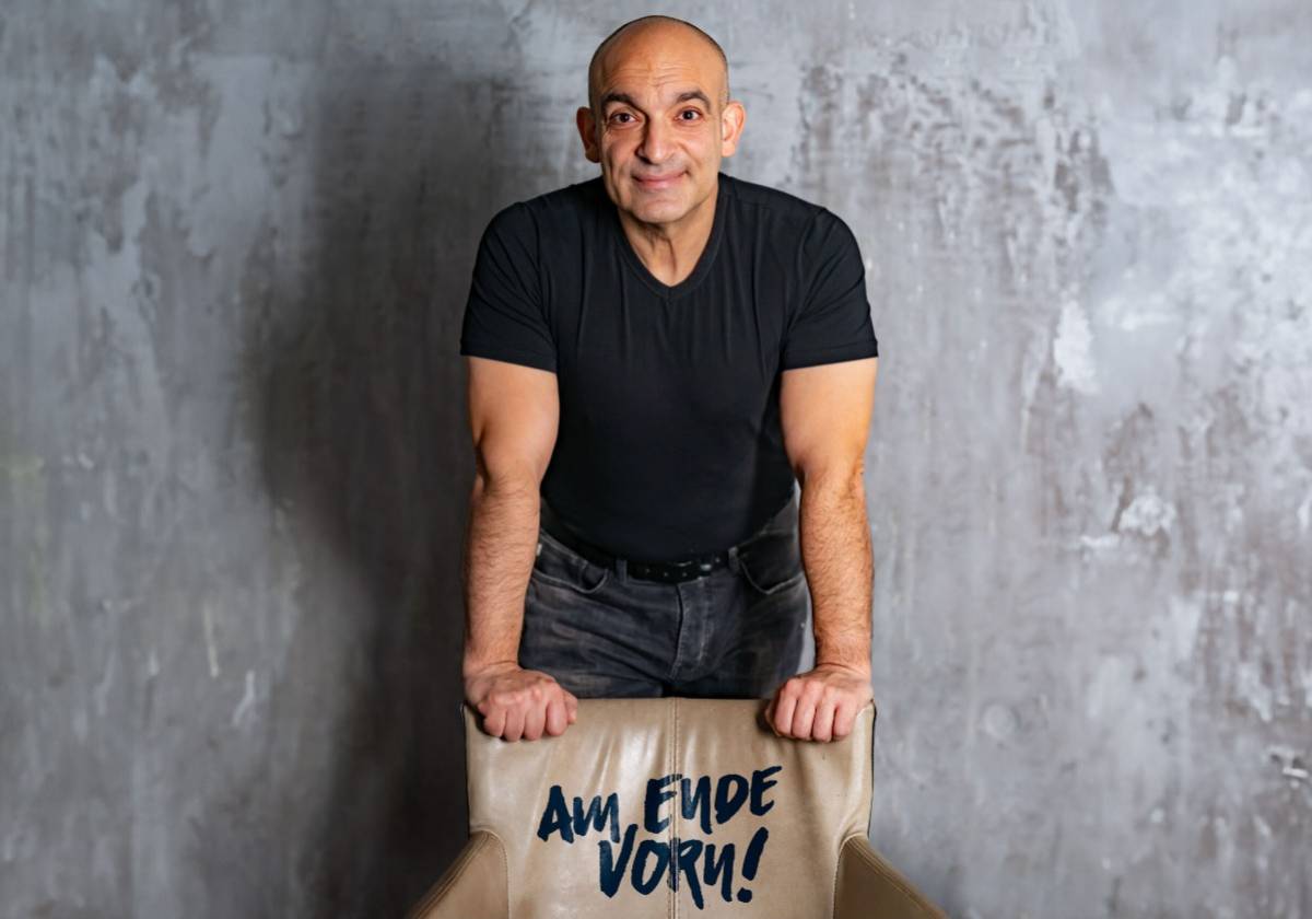 Auftritt: Django Asül - Am Ende vorn! in Vohenstrauß