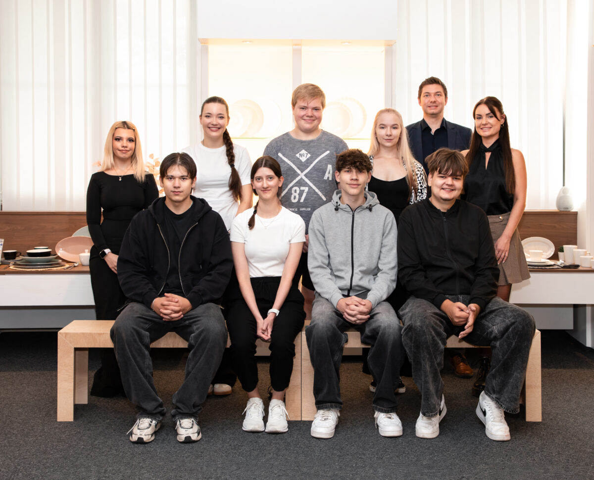 Gruppenfoto_Azubis_2026.jpg