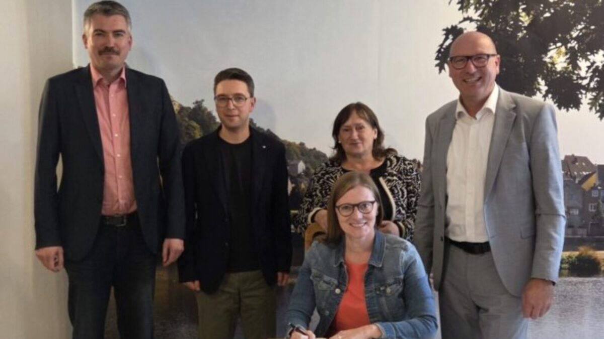 Bäumler diskutiert in Burglengenfeld Kinderbetreuung, Feuerwehr und Wirtschaft