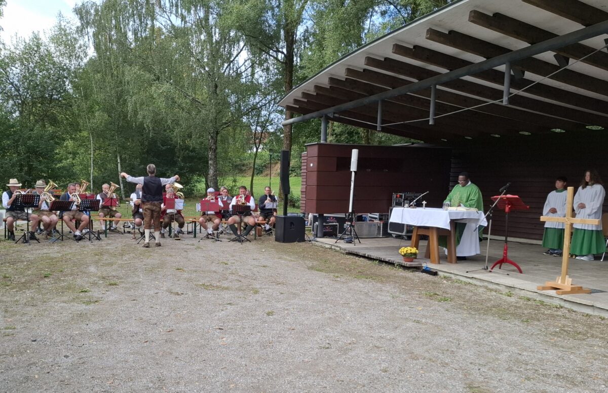 Barthlmarkt lockt 2.500 Besucher nach Eslarn