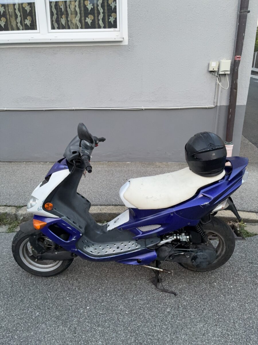 Fahren ohne Fahrerlaubnis - mit dem Roller geflüchtet