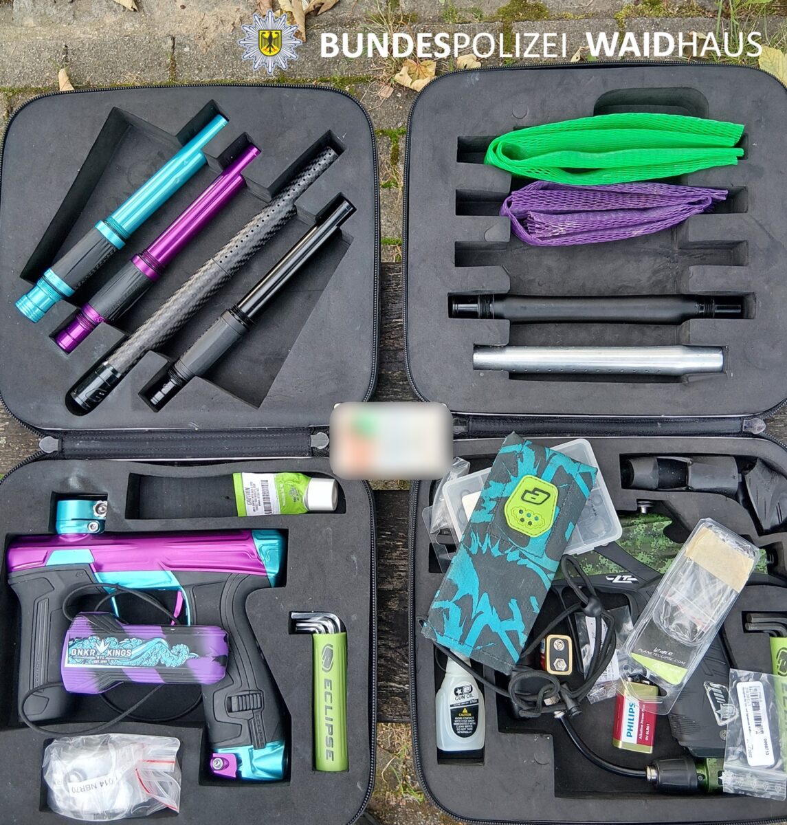 Bundespolizei in Waidhaus stellt 14 waffenrechtlich relevante Gegenstände sicher