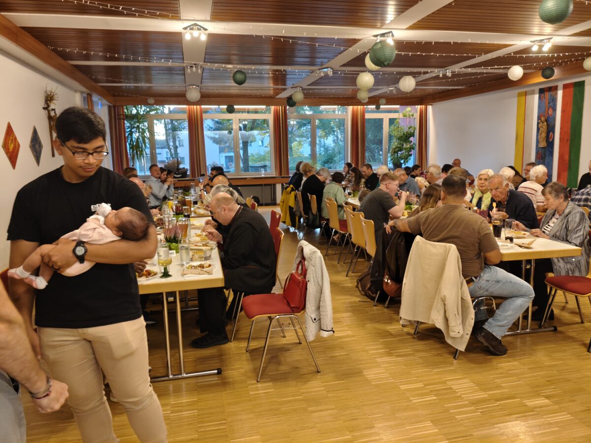 Deutsch-amerikanische Messe stärkt Gemeinschaft in Weiden
