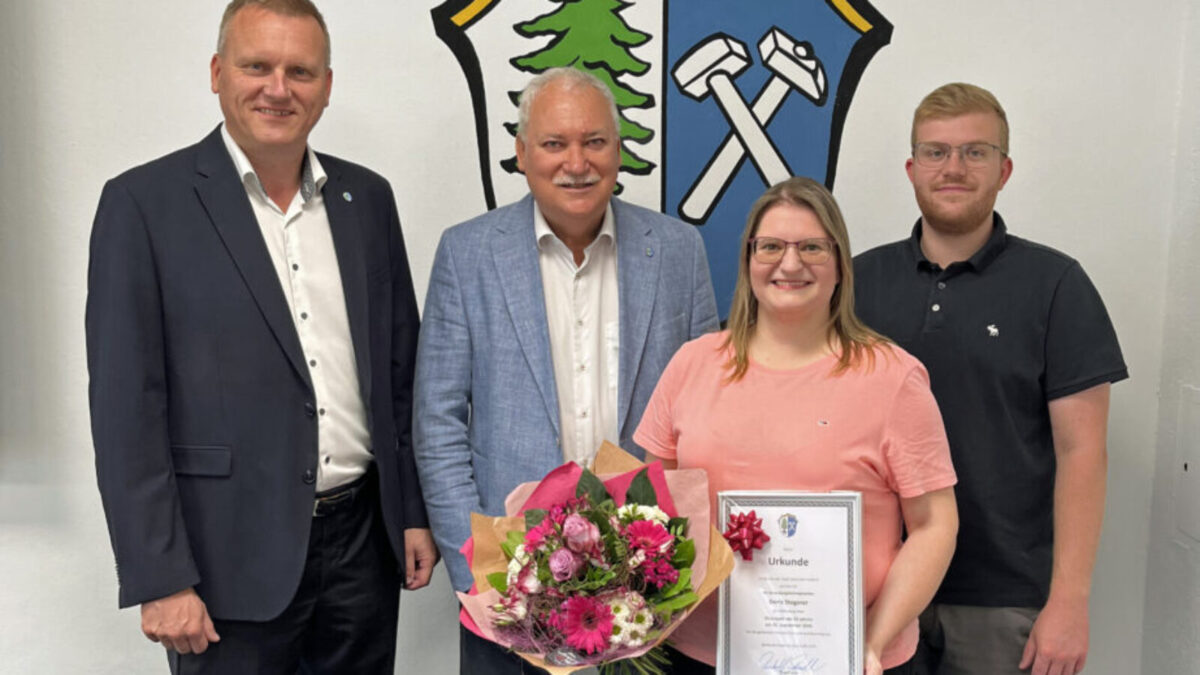 Dienstjubiläum in Maxhütte-Haidhof: Doris Stegerer feiert 25 Jahre