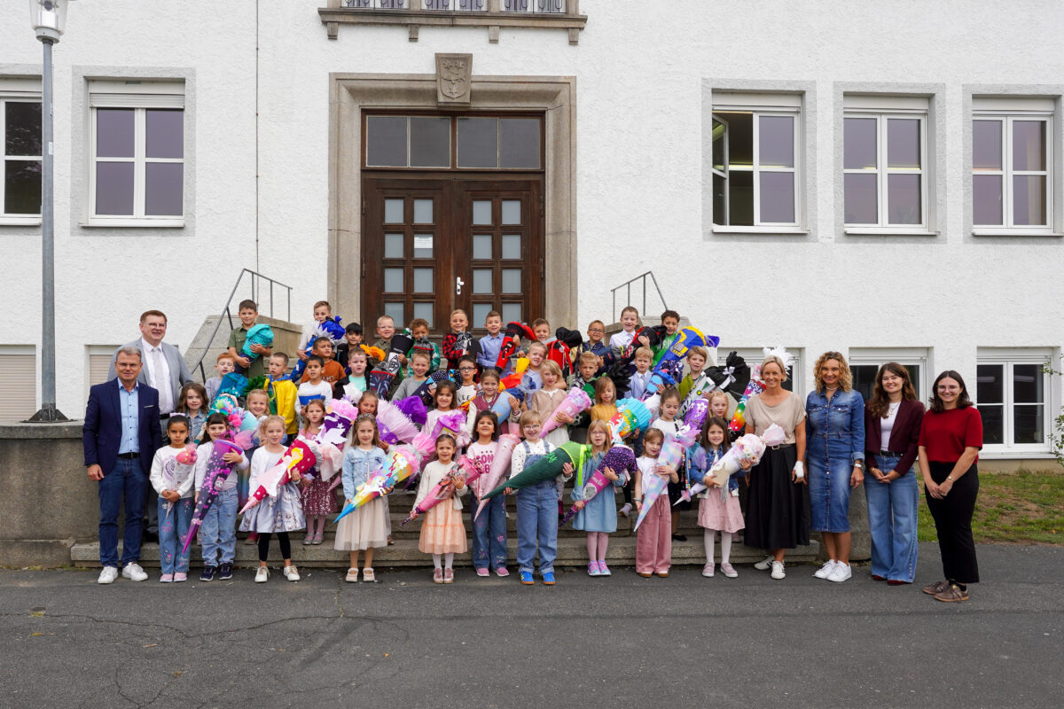 Erster Schultag für 42 Kinder in Windischeschenbach