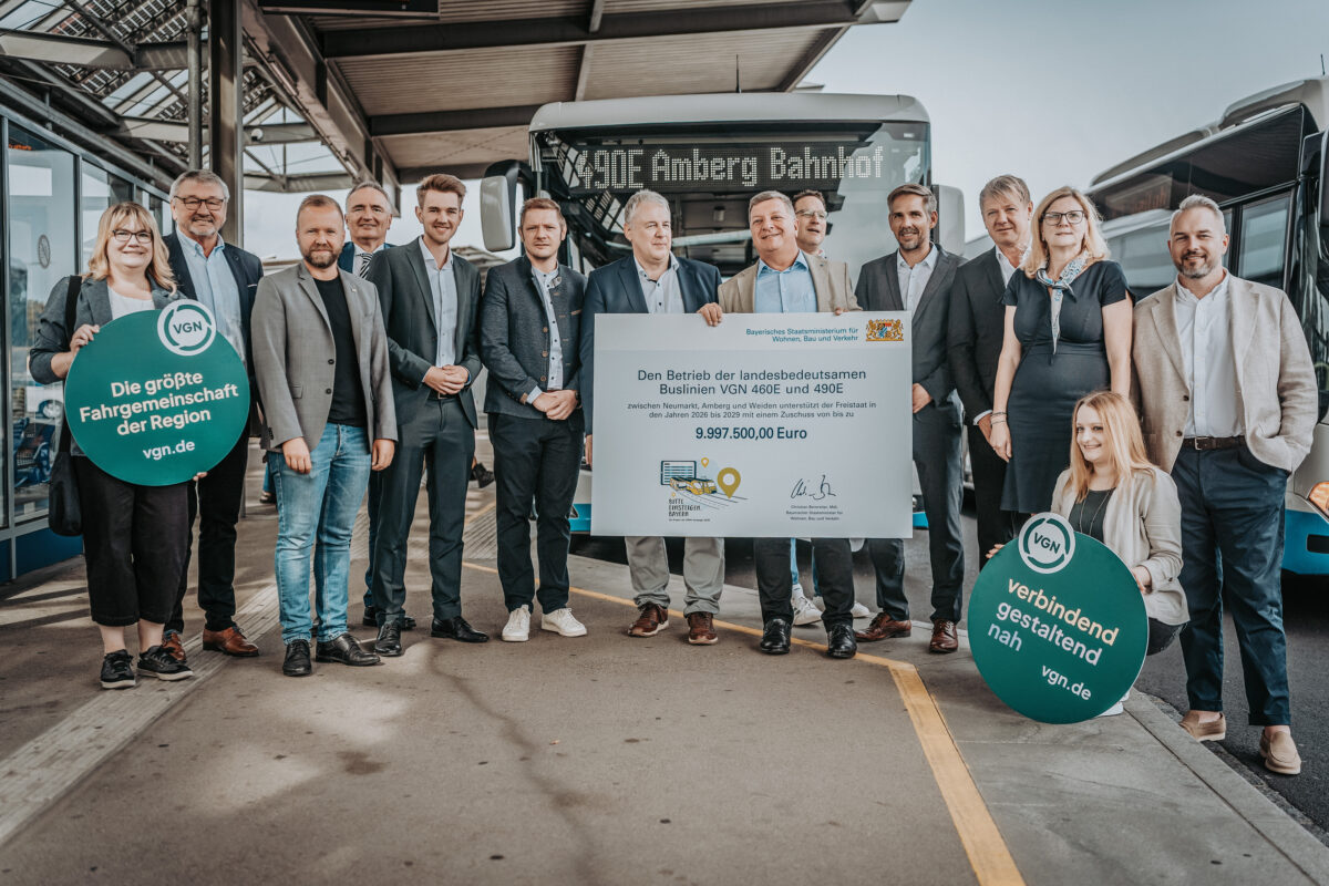 Expressbus stärkt ÖPNV zwischen Amberg und Weiden im Stundentakt