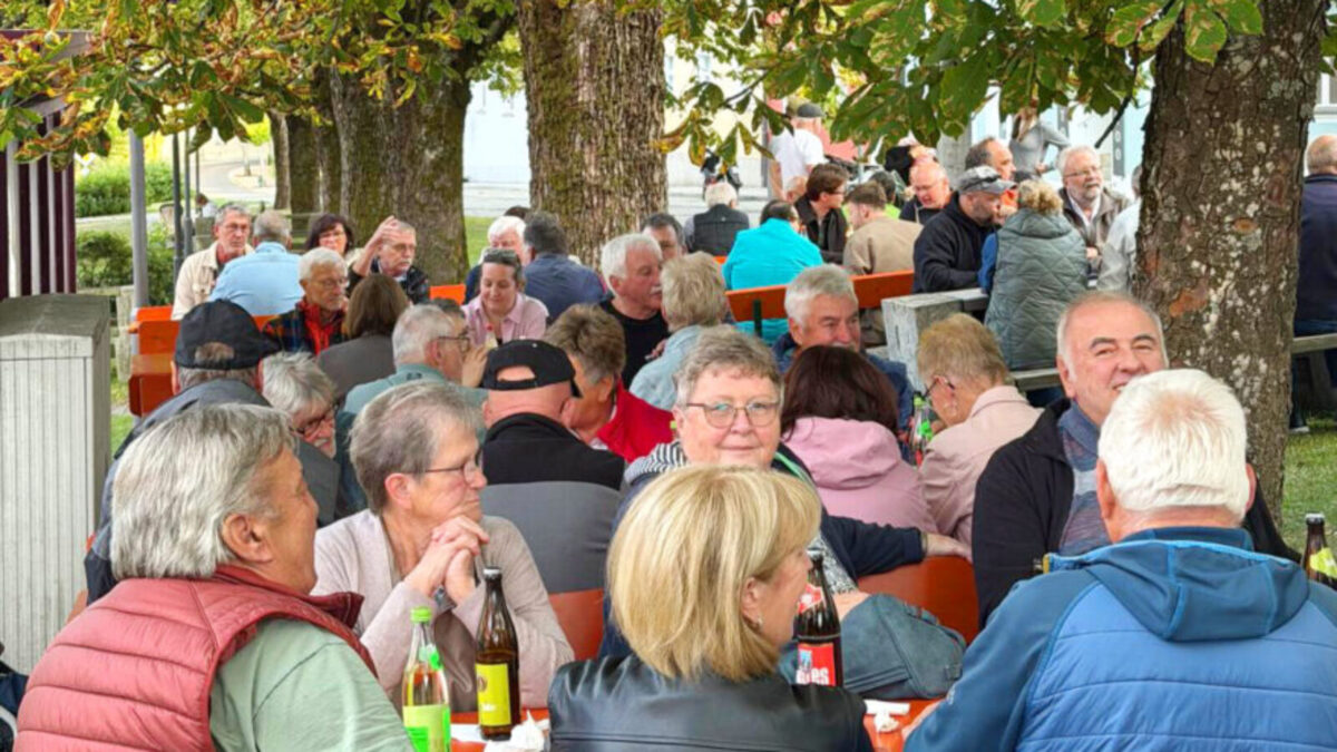 Großer Zuspruch für "Bierchen im Grünen" in Erbendorf