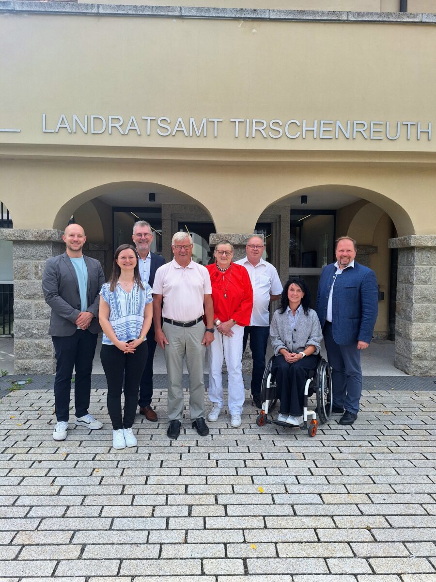 260910 Neue Senioren und Behindertenbeauftragte LK TIR.jpg