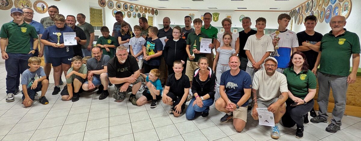 Rekordbeteiligung beim Eltern-Kind-Schießen in Schirmitz