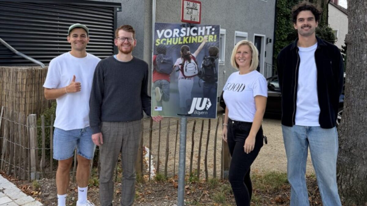 Schulanfangsplakate erhöhen Sicherheit auf Schulwegen in Waldershof