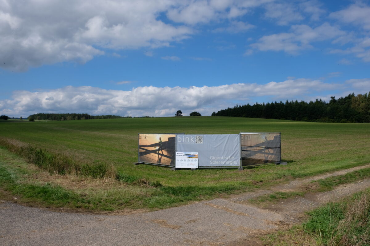 Solarpark Metzenhof entsteht in Kirchenthumbach mit 11.000 Modulen