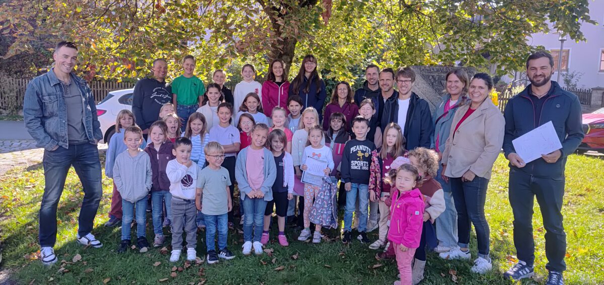 Ilsenbacher Dorfspatzen singen für Kinder