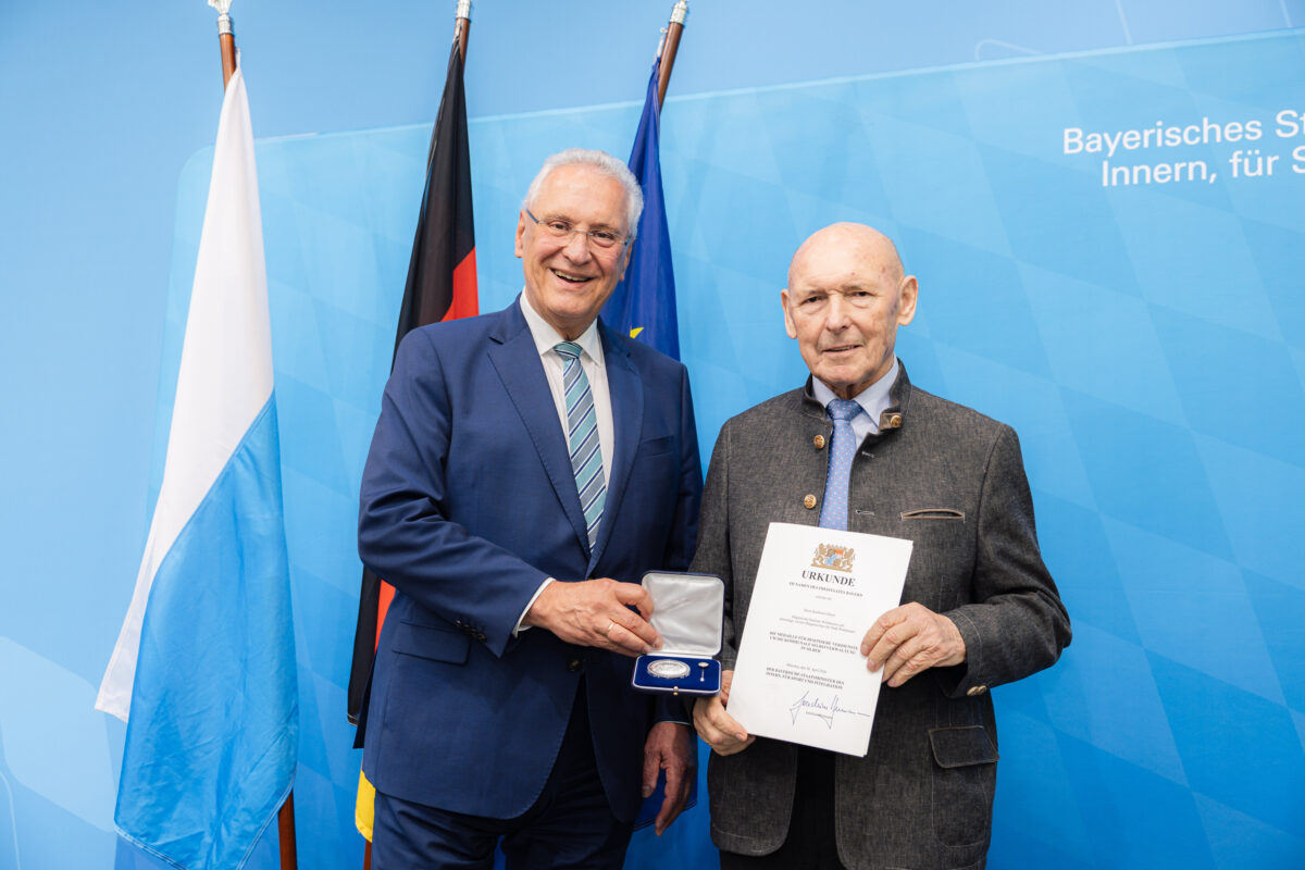 Bis zu 42 Jahre im Amt: Herrmann ehrt neun Urgesteine aus der Region