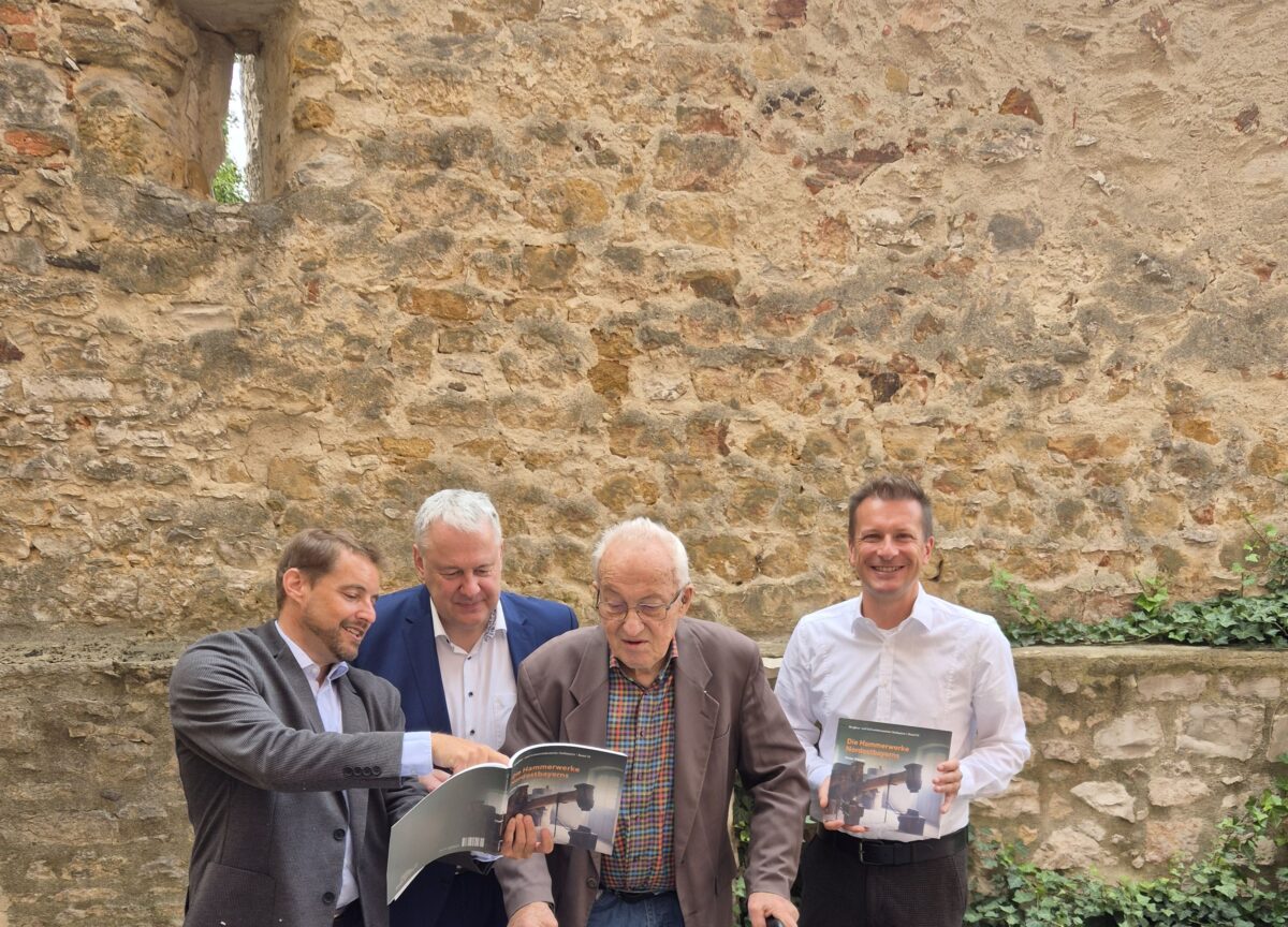 Buch zu 296 Hammerwerken in Amberg-Sulzbach vorgestellt