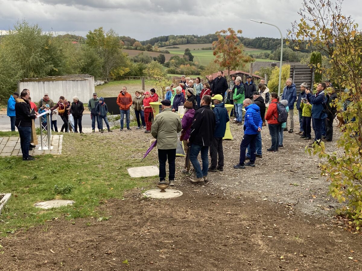 Wanderwege überarbeitet - Markt Tännesberg und OWV Tännesberg helfen zusammen