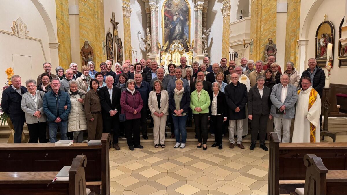 Ehe-Jubiläumsgottesdienst in der renovierten Pfarrkirche Vohenstrauß