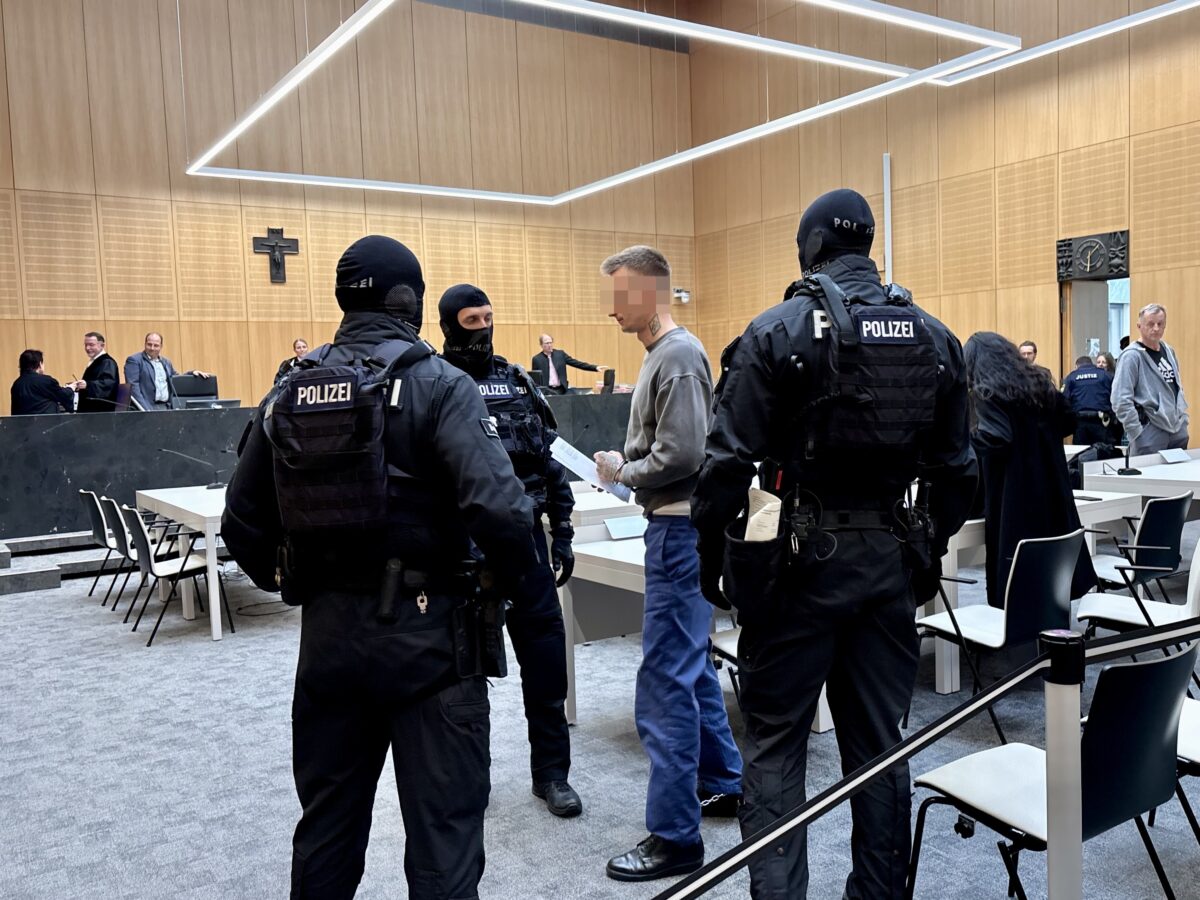 Landgericht Weiden verhängt 13 Jahre Haft: Crystal-Dealer handelt im Knast weiter