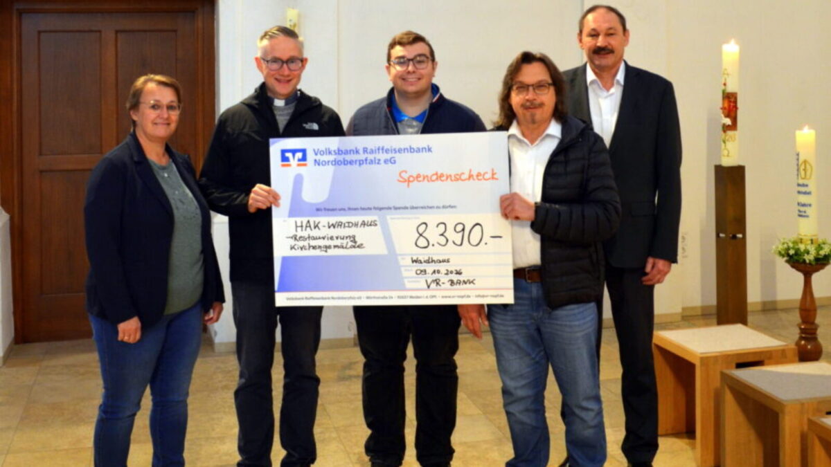 Crowdfunding ermöglicht Restaurierung historischer Kirchengemälde in Waidhaus