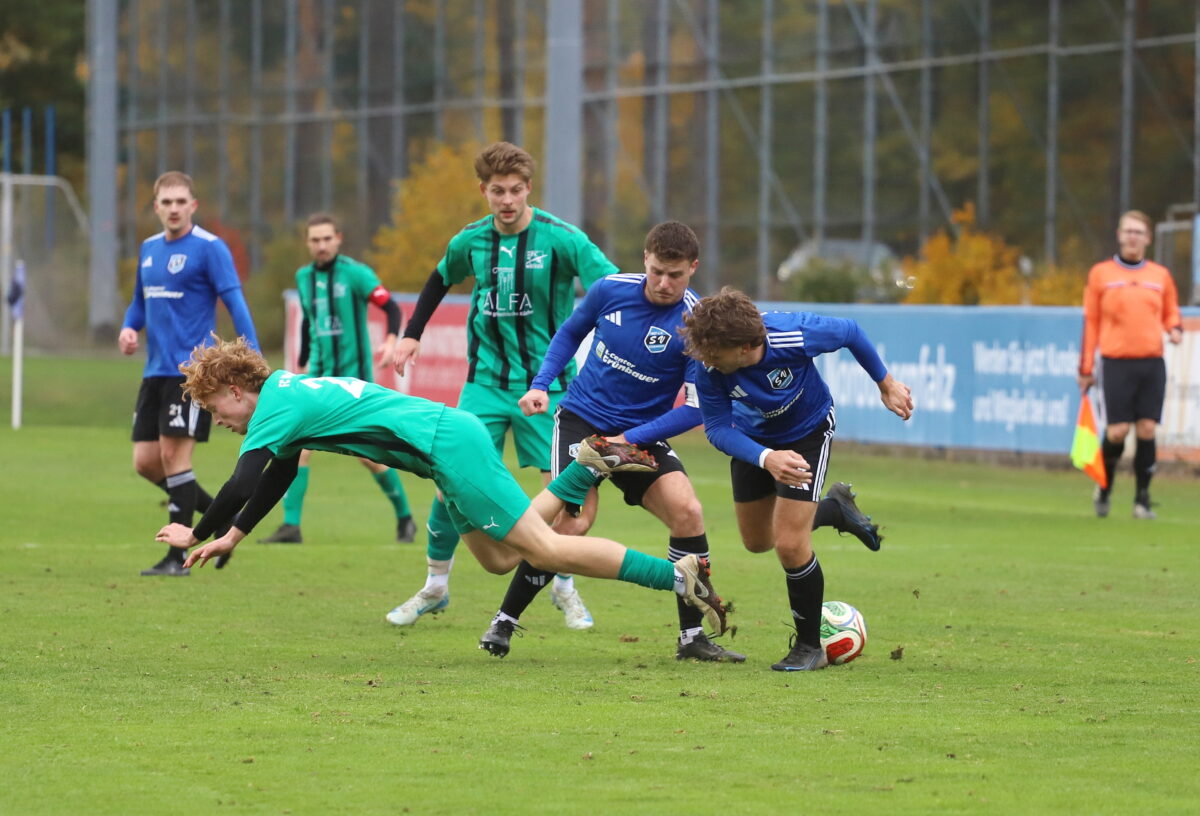 Bezirksliga Nord: SpVgg SV Weiden II löst Auswärtsaufgabe und setzt sich an der Spitze ab