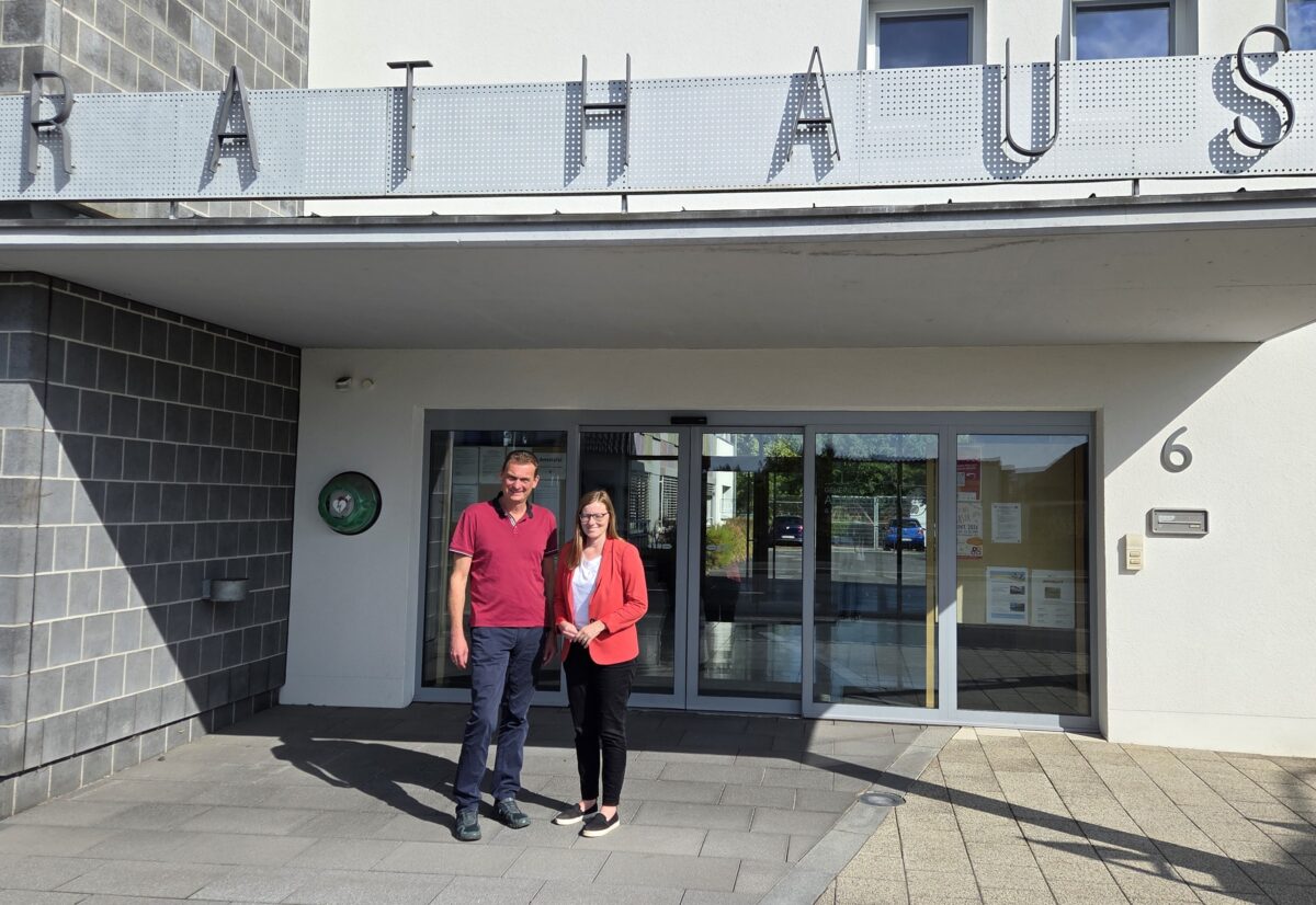Nicole Bäumler zu Besuch bei Bürgermeister Ernst Schicketanz – Altlastensanierung, Ganztagsbetreuung und kommunale Investitionen im Mittelpunkt