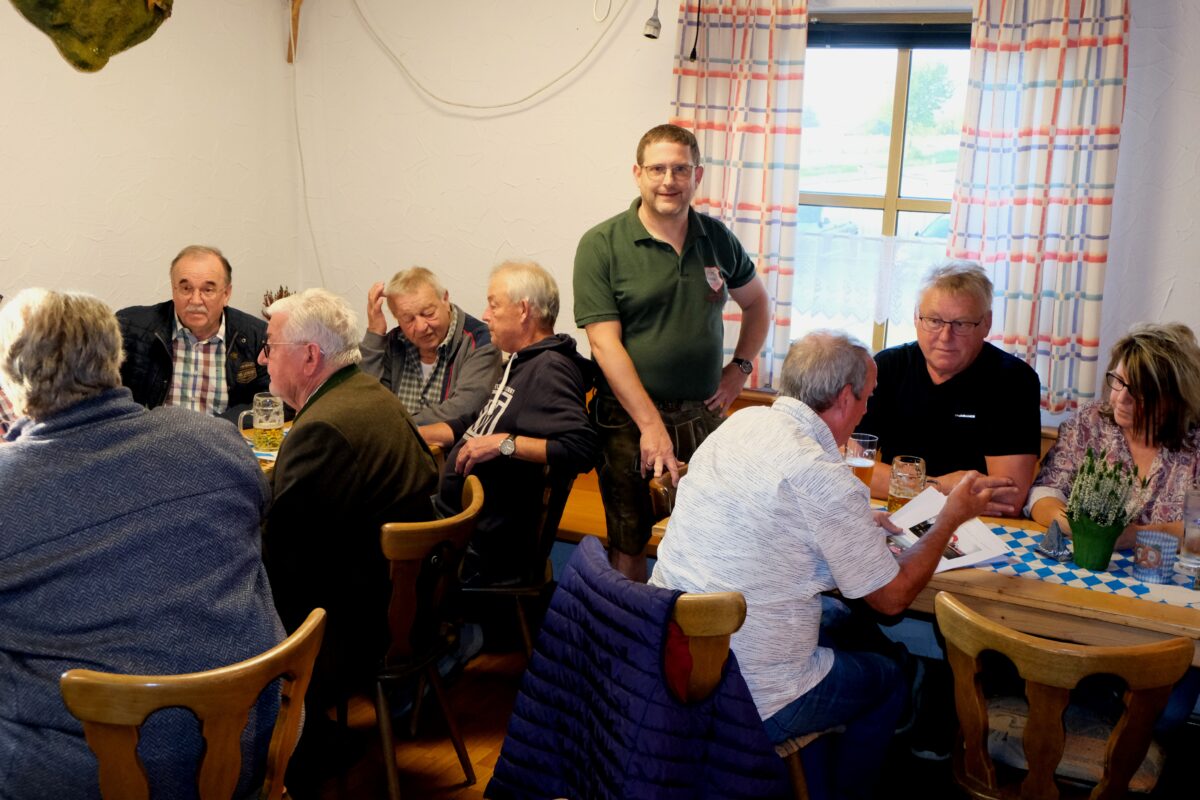 Fischereiverein feiert 55 Jahre und 30-jähriges Hüttenjubiläum in Floß