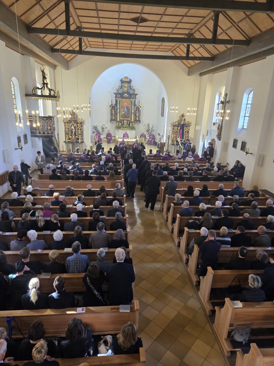 Weidener Pfarreien nehmen Abschied von Pfarrvikar Andreas Reber