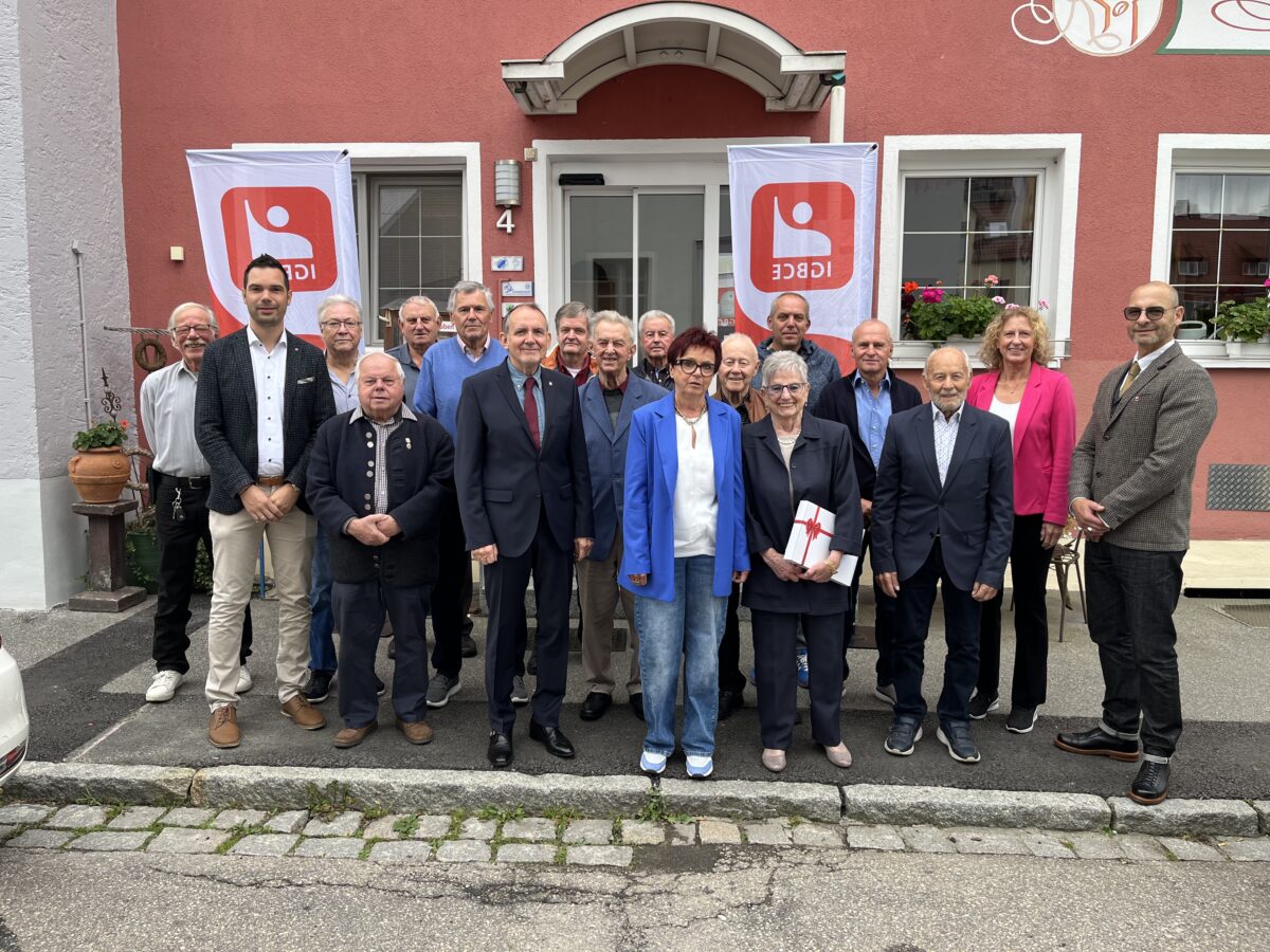 Jubilare geehrt in Wackersdorf: IGBCE feiert 75-jährige Mitgliedschaft