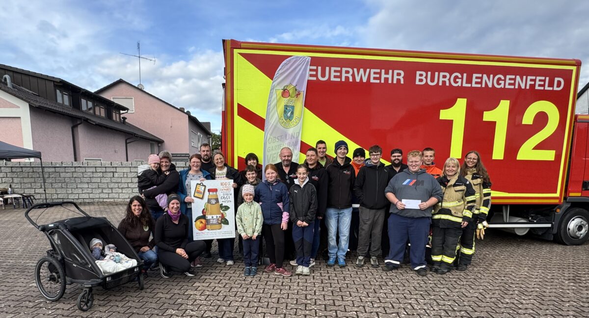 Jugendfeuerwehr und OGV-Jugend siegen beim Apfelsammeln in Teublitz